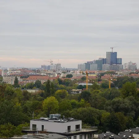 Maczka 16 - W Otoczeniu Zieleni, Blisko Centrum Apartment Poznan