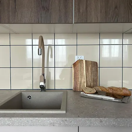 Maczka 16 - W Otoczeniu Zieleni, Blisko Centrum Apartment Poznan